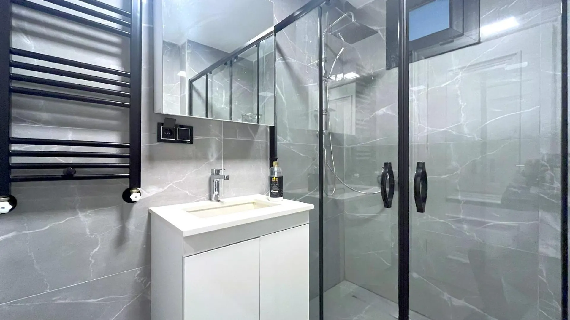 Flex Dikilitas Apartment Istanbul